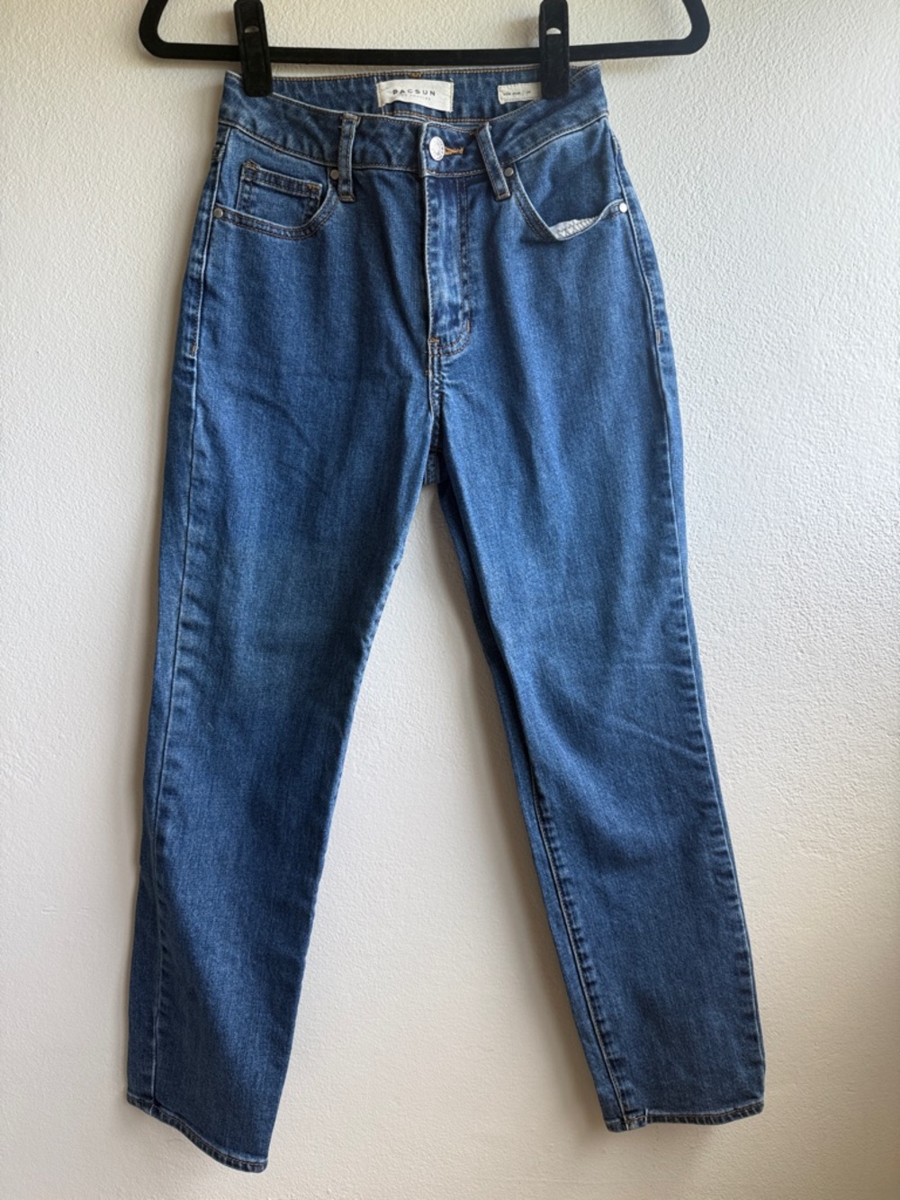 Classic Straight Denim Jeans in Medium Blue